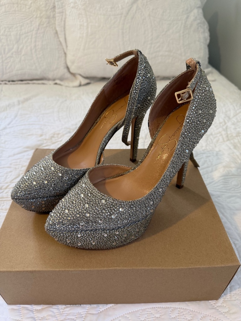 Jessica Simpson Alloura Rhinestone Platform Heels Size 7.5